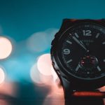 Montre GPS au cadrant noir