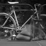 Vélo avec cale pied gris